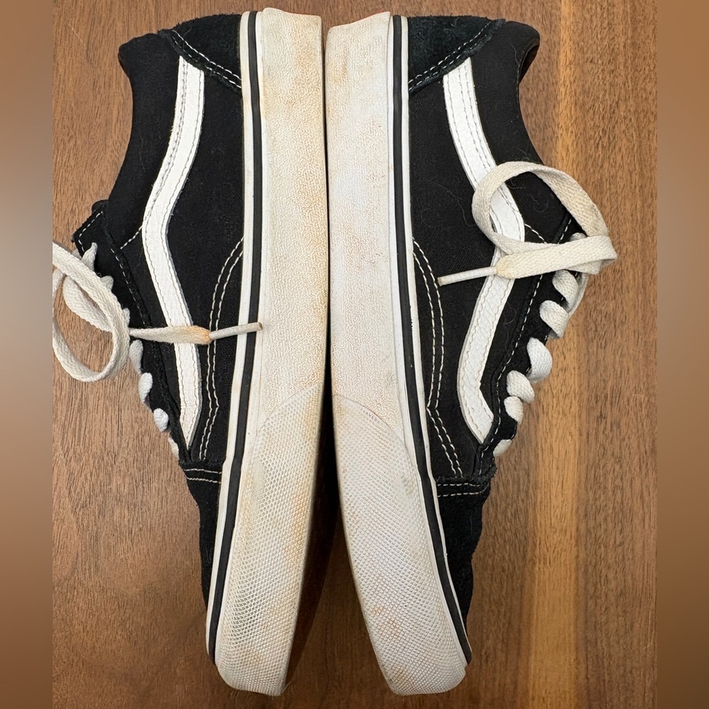 Vans Black and White Women's Sneakers - Picture 2 of 8